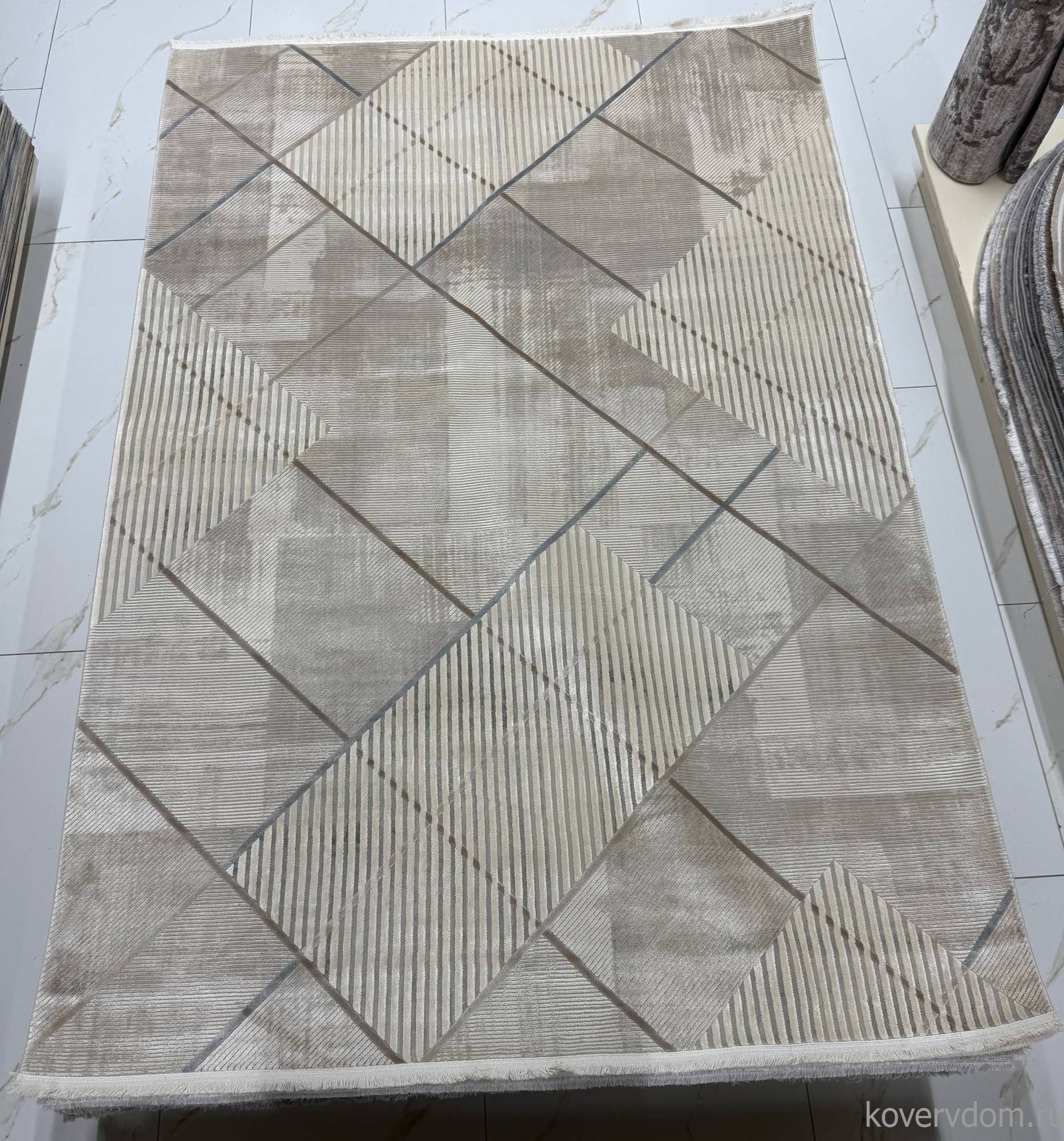 Ковер EMPEROS OLIMPOS A495AP L.BEIGE / GREY Ковер EMPEROS OLIMPOS A495AP L.BEIGE / GREY