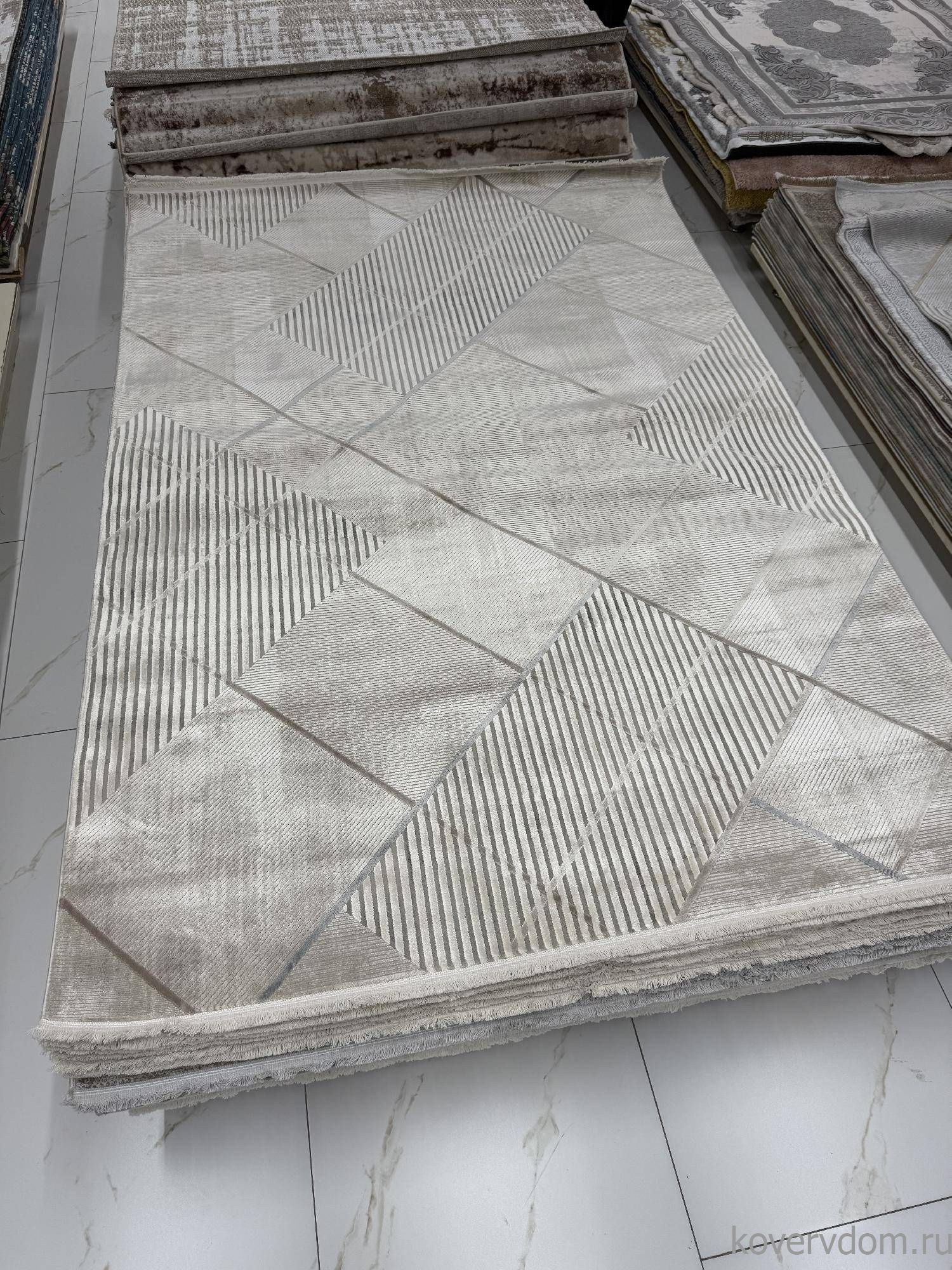 Ковер EMPEROS OLIMPOS A495AP L.BEIGE / GREY Ковер EMPEROS OLIMPOS A495AP L.BEIGE / GREY