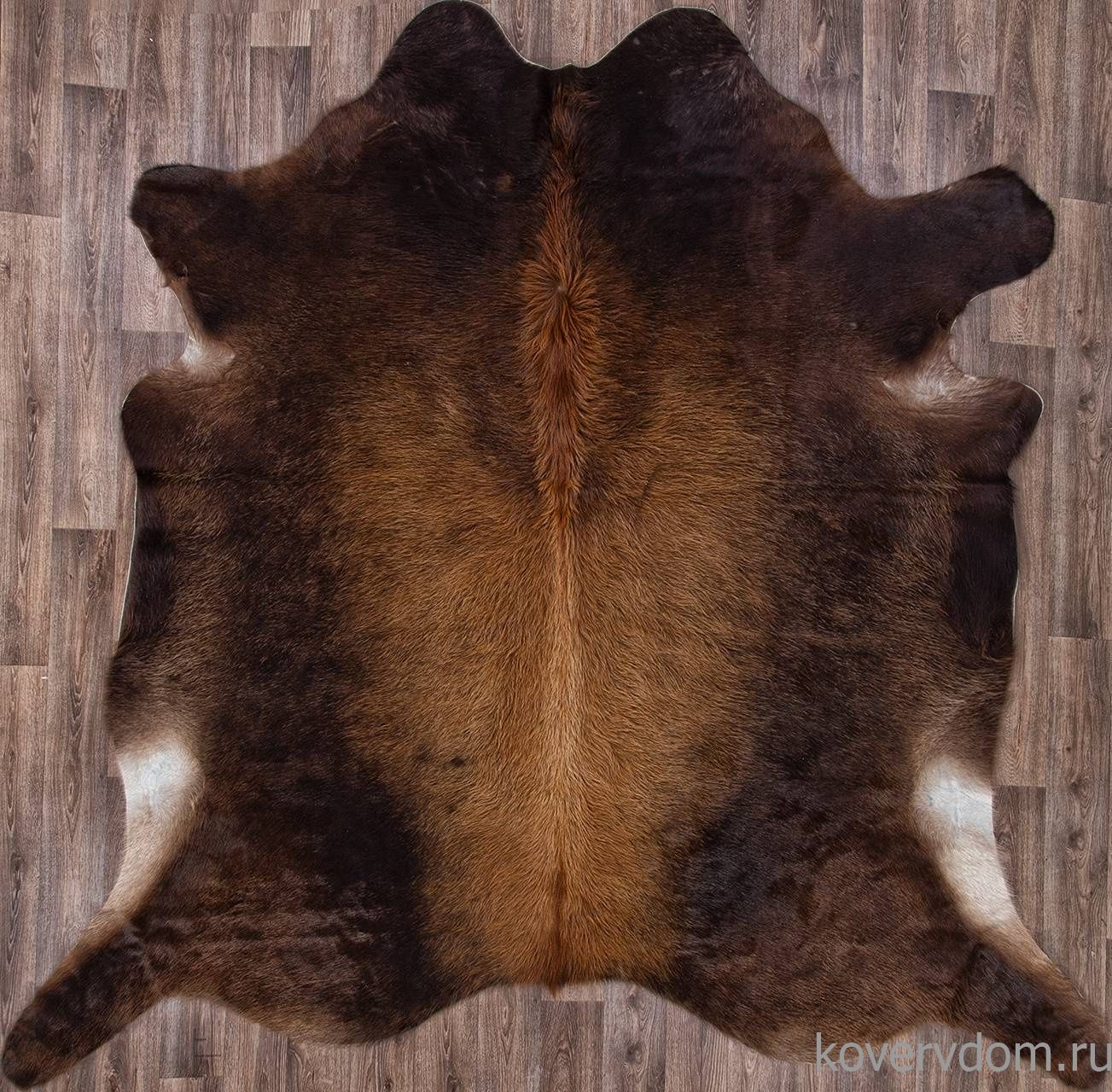 Ковер из натуральной коровьей шкуры RS139 000 Ковер из натуральной коровьей шкуры RS139 000