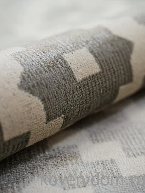 Ковер из вискозы и хлопка Royal Palace СКАНДИНАВИАН 14763 5363